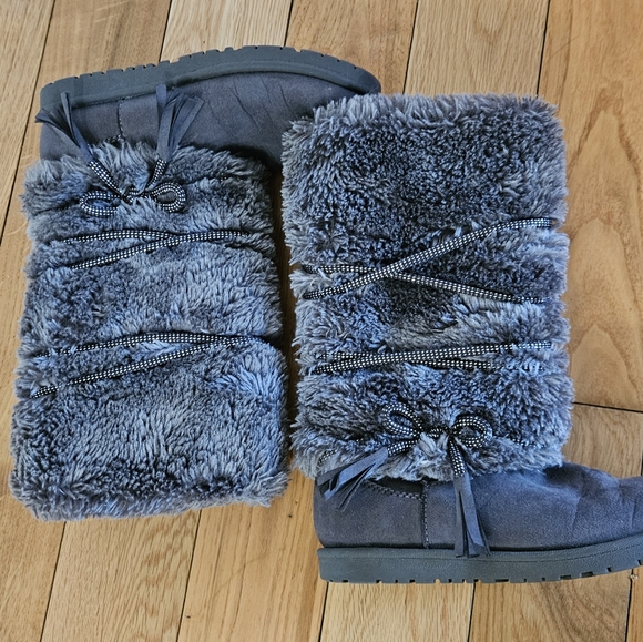 Other - Girl's Winter Boots Size 12